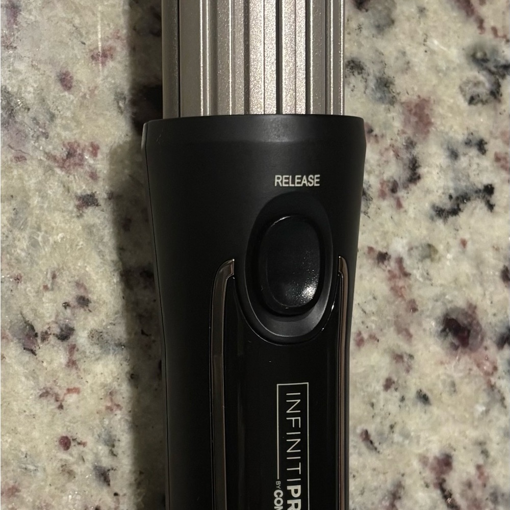 InfinitiPRO by Conair Cool Air Styler - Picture 2 of 4